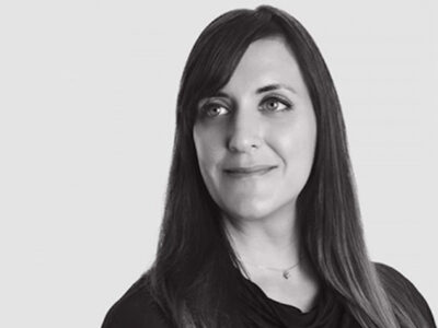 Lesley Gray Headshot website 400x300